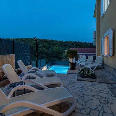 Boutique With Garden In *