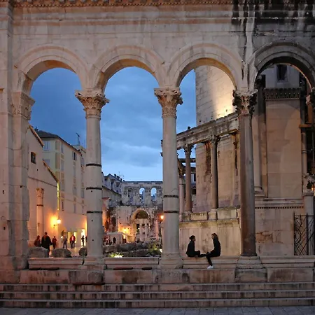 Boutique With Garden In Trogir